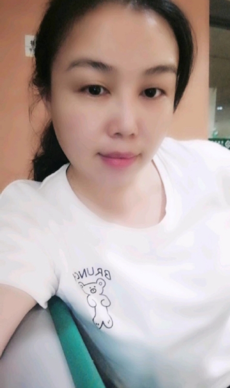 淡淡的云的第四张照片--中老年相亲网