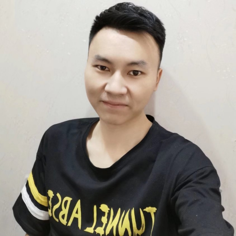 大男孩的第一张照片--中老年相亲网