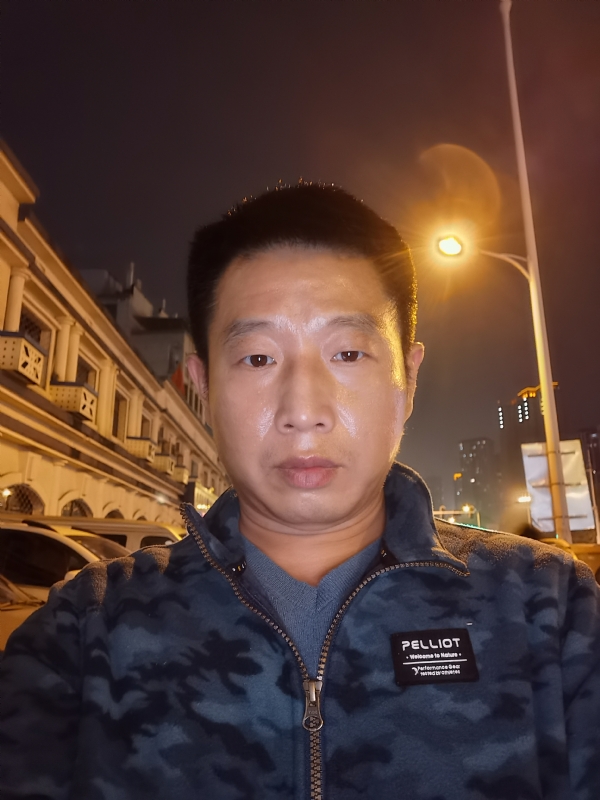 偷偷说的第一张照片--中老年相亲网