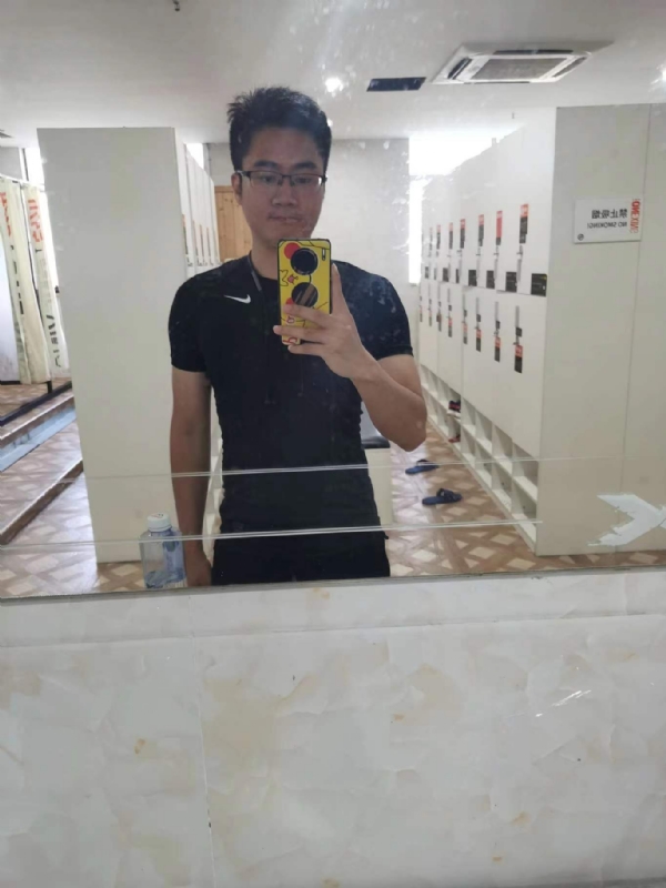习惯发呆的第一张照片--中老年相亲网