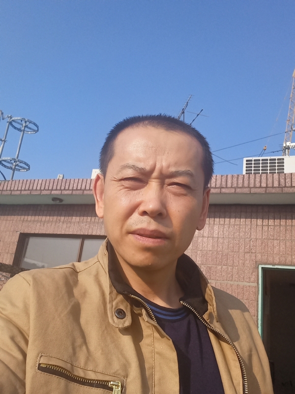 红尘逐浪的第一张照片--中老年相亲网