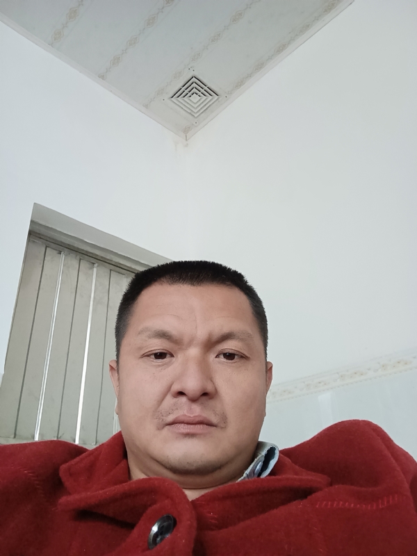 兰成龙的第一张照片--中老年相亲网
