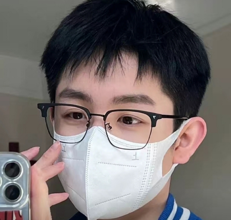 甜甜男孩的第一张照片--中老年相亲网