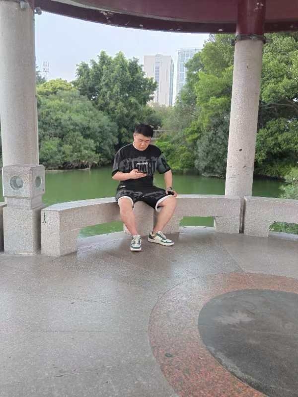 不善挽留的第一张照片--中老年相亲网