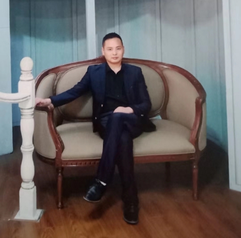 龙行天下的第二张照片--中老年相亲网