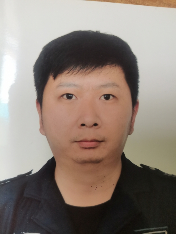 吕嘉的第一张照片--中老年相亲网