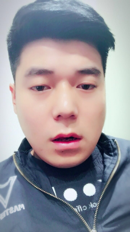 风向决定发型的第一张照片--中老年相亲网
