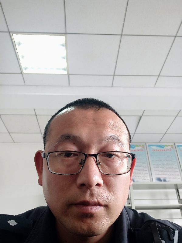 布鲁斯贺的第三张照片--中老年相亲网