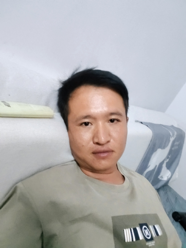 陌生人的第三张照片--中老年相亲网