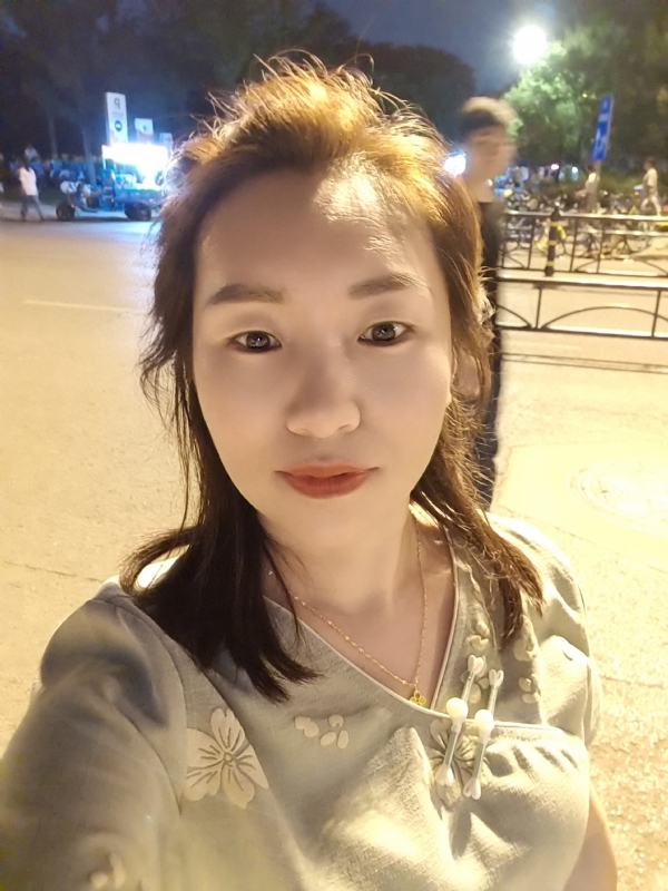 最美的期待的第一张照片--中老年相亲网