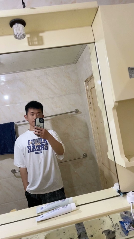哈哈的第一张照片--中老年相亲网