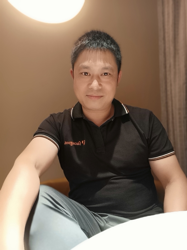 影子的第一张照片--中老年相亲网