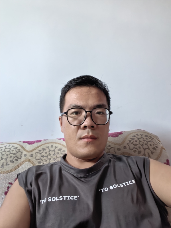 卫TF的第三张照片--中老年相亲网