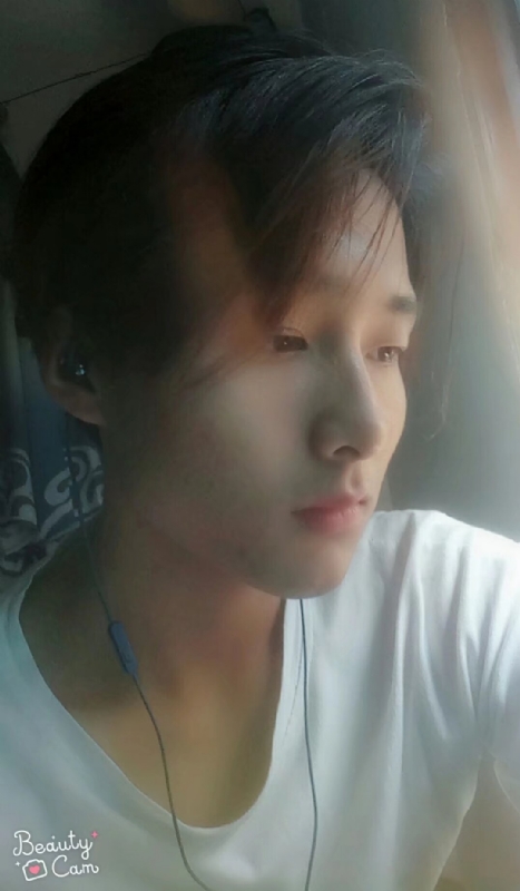 画师的第一张照片--中老年相亲网