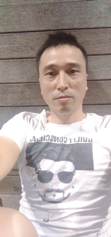 笑看一切的第一张照片--中老年相亲网
