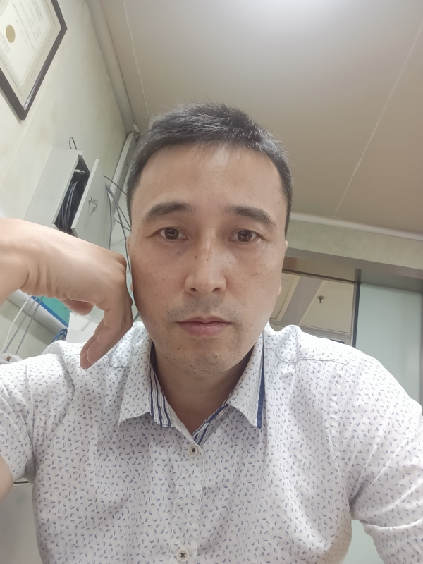 笑看一切的第三张照片--中老年相亲网