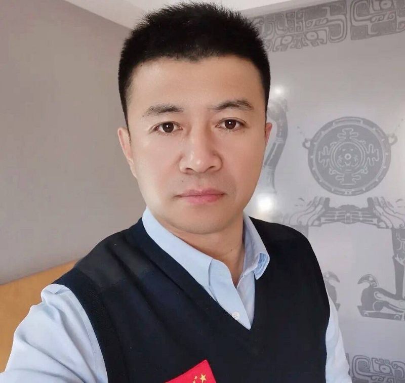 生在红旗下的第一张照片--中老年相亲网