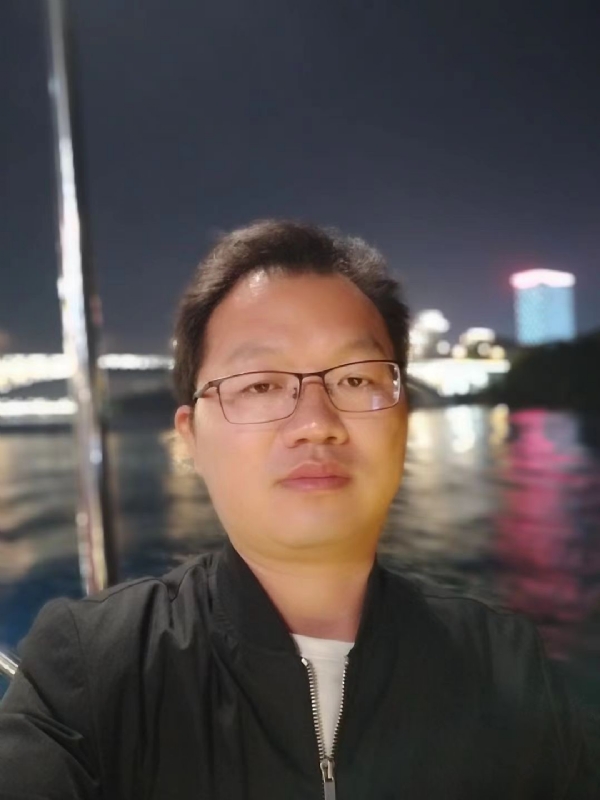 祝你平安的第一张照片--中老年相亲网