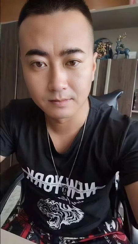 Luck耀的第一张照片--中老年相亲网