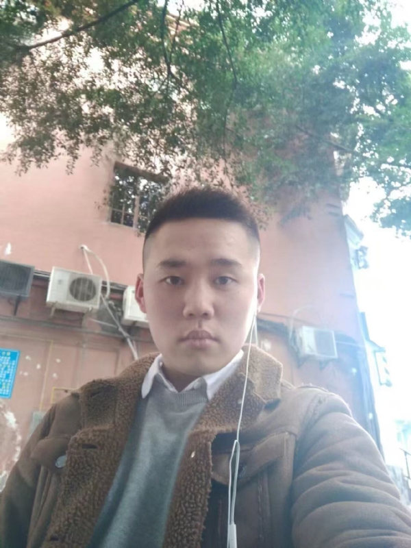 想了很久的男人的第一张照片--中老年相亲网