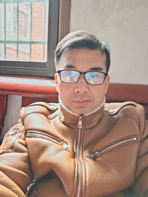 弹簧的第一张照片--中老年相亲网