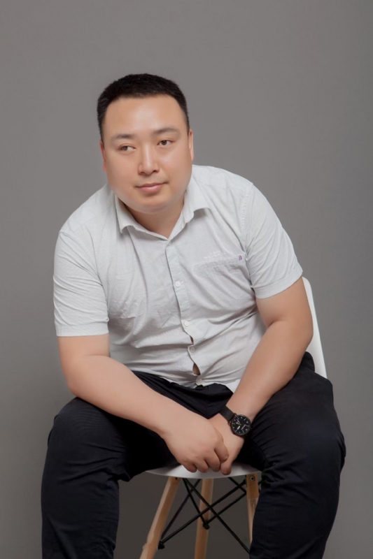 带着梦想去旅行的第一张照片--中老年相亲网