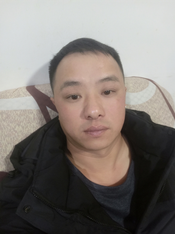 辉荣的第三张照片--中老年相亲网